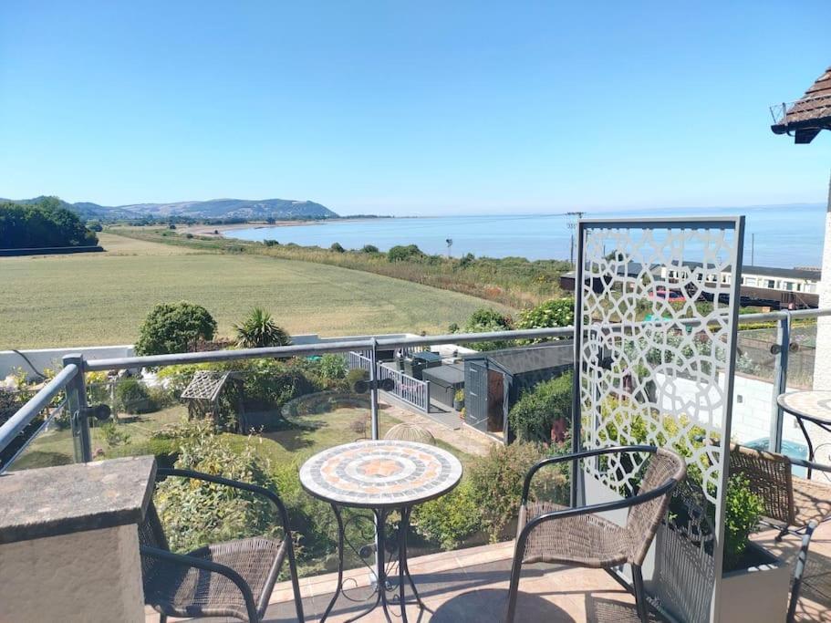 Blue Anchor House - Seaview, Hot Tub Apartments Exterior photo